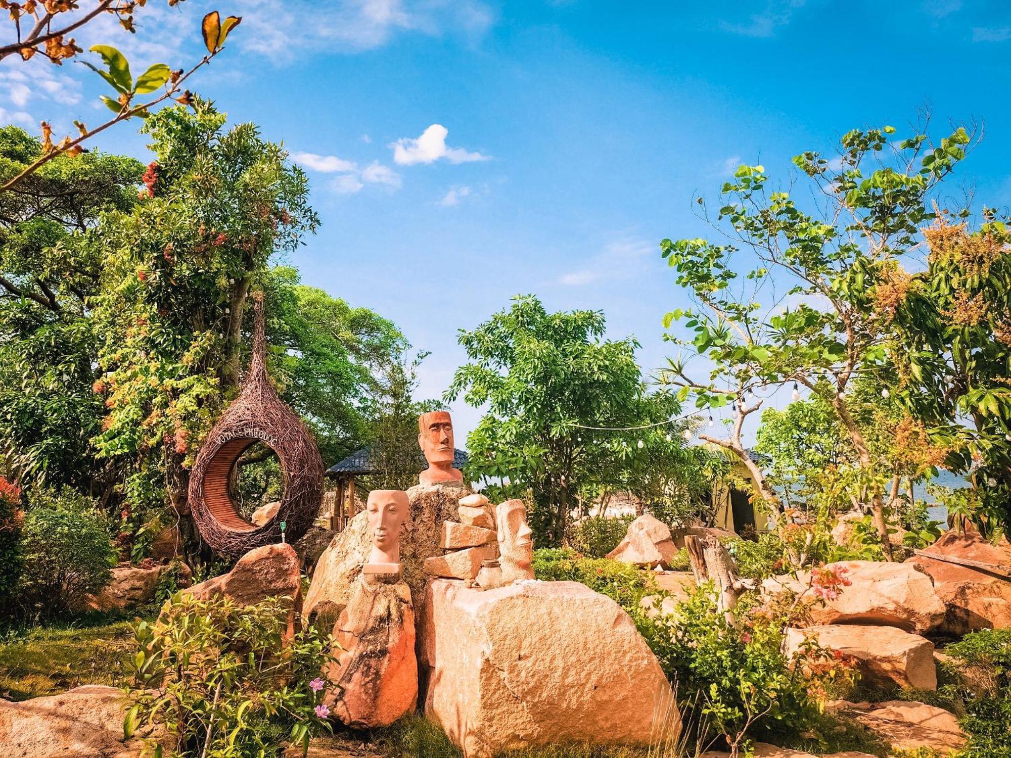 Voyage Phu Quoc Beach Resort Exterior photo