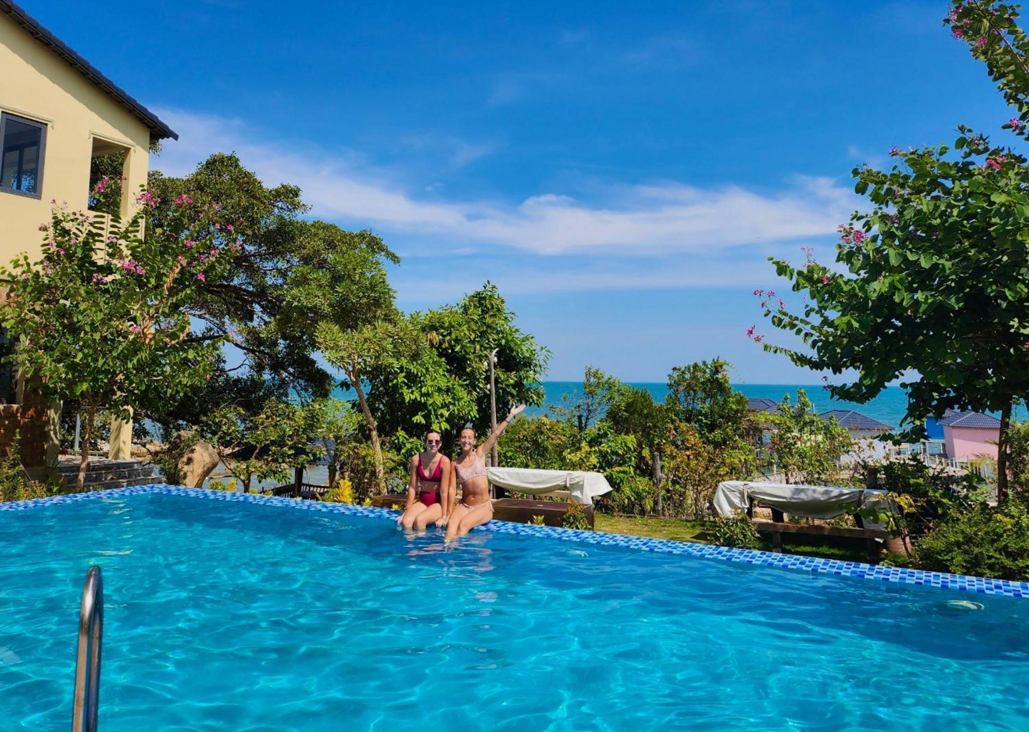 Voyage Phu Quoc Beach Resort Exterior photo